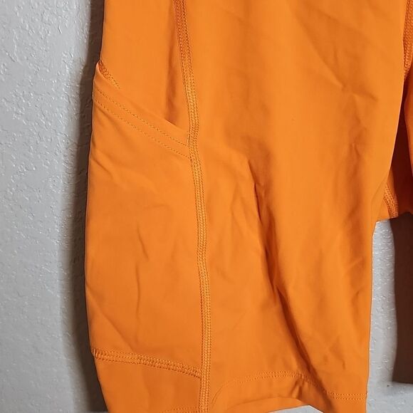 Outdoor Voices Clementine Orange 8" Zoom Shorts W Pockets Biker Medium - Picture 4 of 8